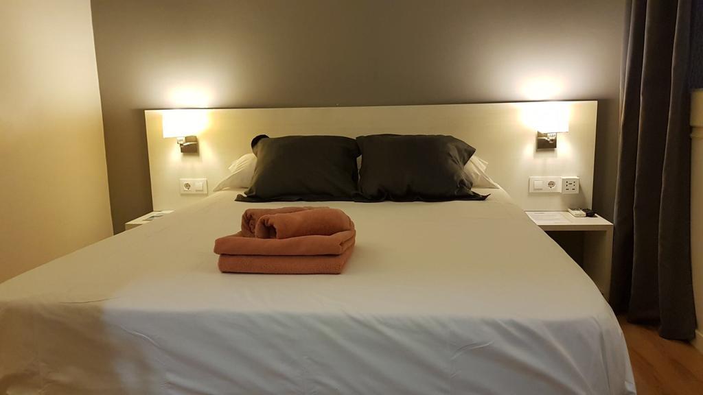 Hostalin Gran Via Guest house 3*